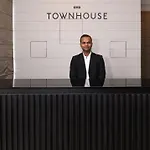 Townhouse Function Inn Near Chaudhary Charan Singh International Airport