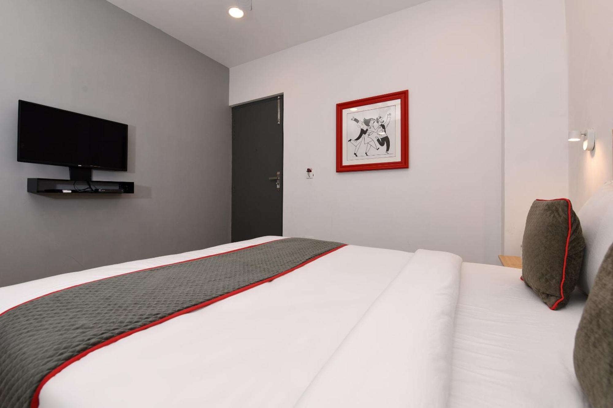Townhouse Function Near Chaudhary Charan Singh International Airport Hotel Lucknow